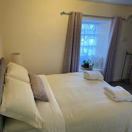 Fahertys Bar Pensionat 3*