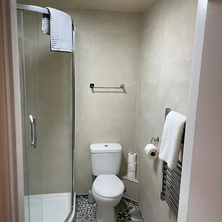 Fahertys Bar Guest house *